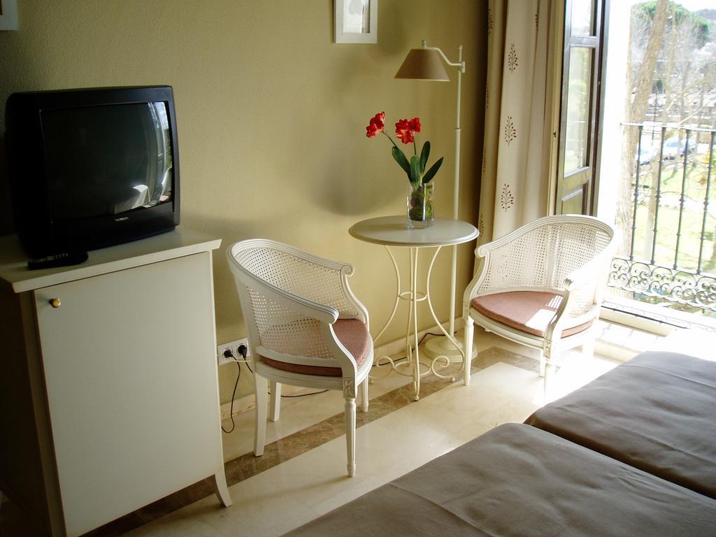 Hotel Parque Balneario Termas Pallares Alhama de Aragón Quarto foto